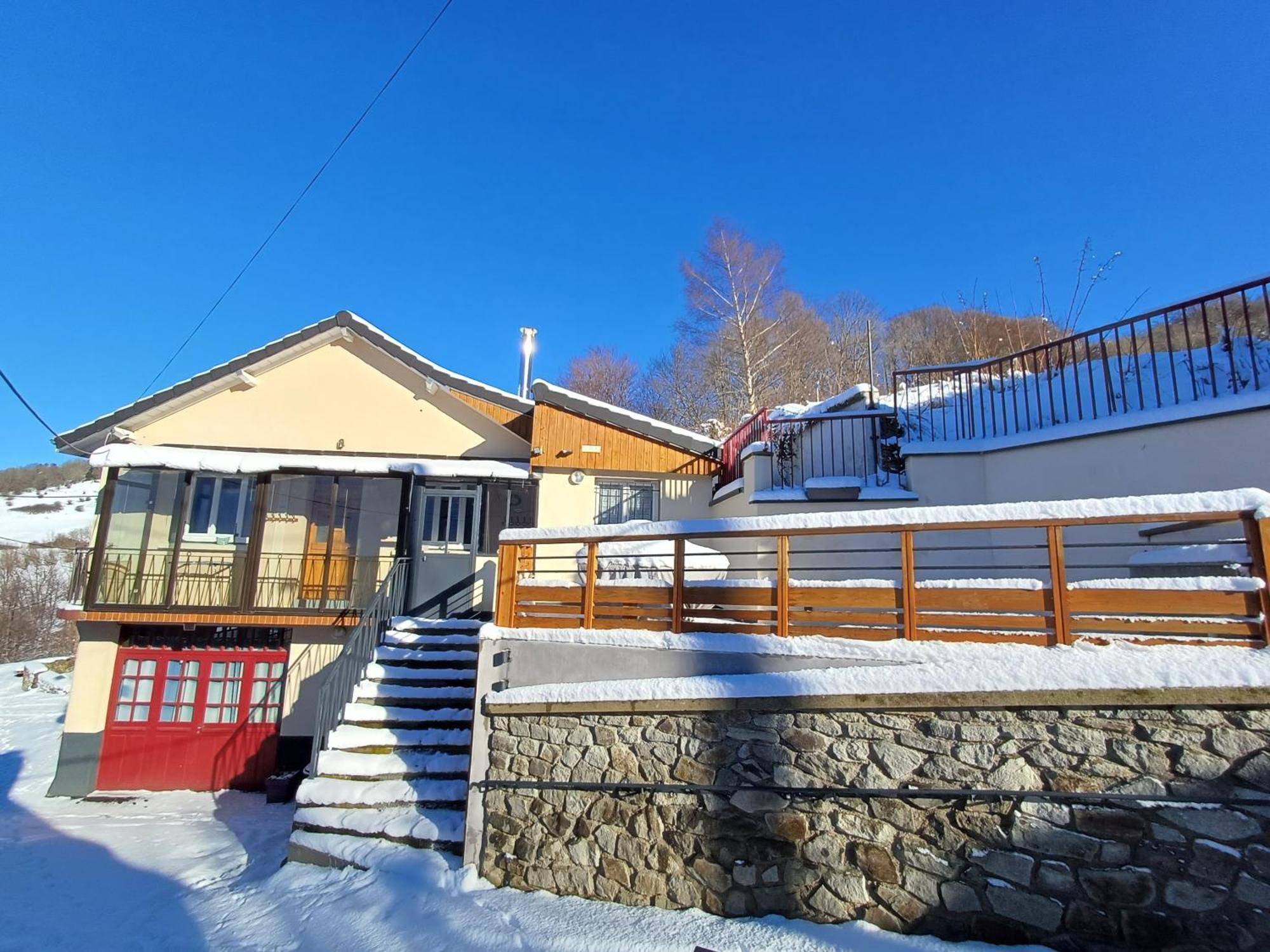Villa Les Planchettes Orcival Esterno foto